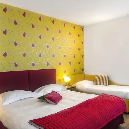 Spluga Sosta & 4*