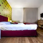 Hotel Spluga Sosta & 4*